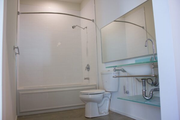 511 Marigny Apartment Bathroom